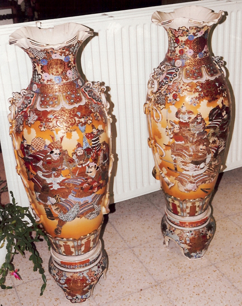 Парные вазы